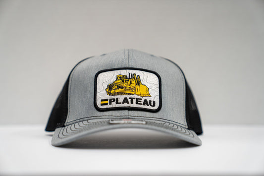 PLATEAU RICHARDSON 112 GREY & BLACK OLD LOGO TRUCKER SNAPBACK CAP